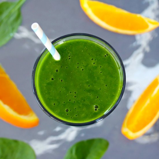 Kale and orange smoothie