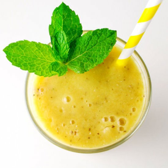 Mango Mint Smoothie with Chia Seeds