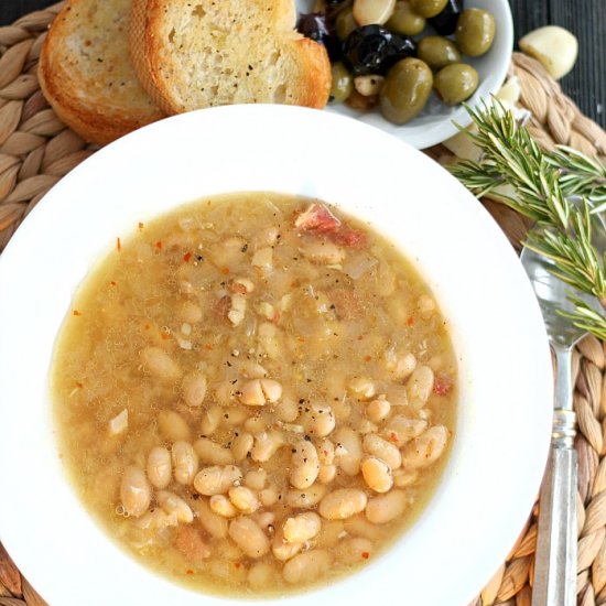 Tuscan White Bean Soup