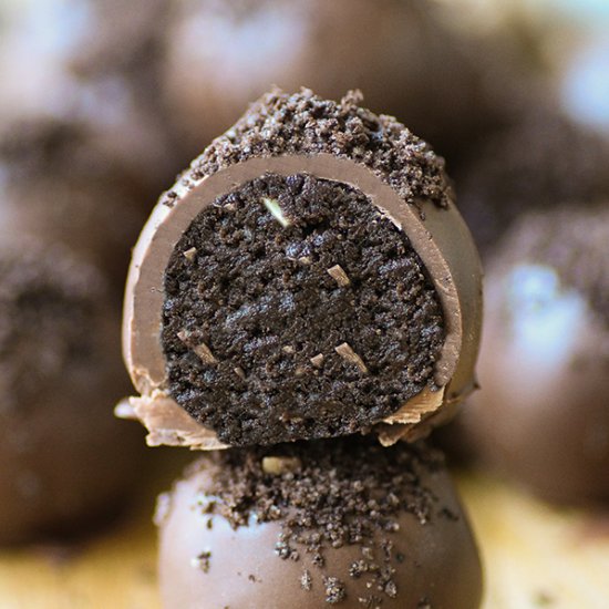 Mint Oreo Truffles