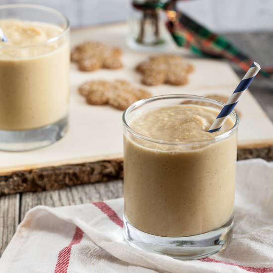 Healthy Gingerbread Smoothies