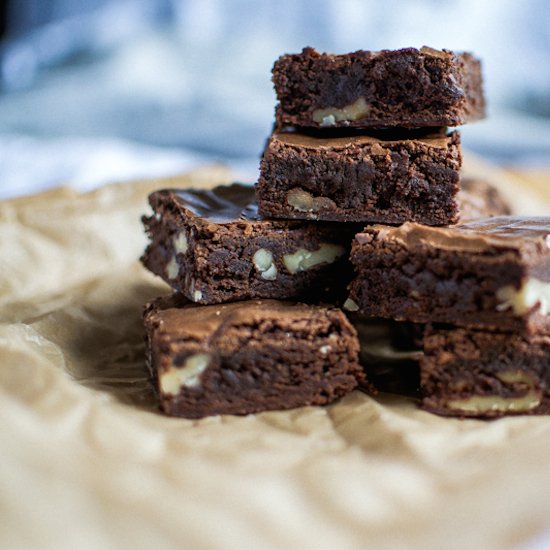 Chewy Espresso Walnut Brownies