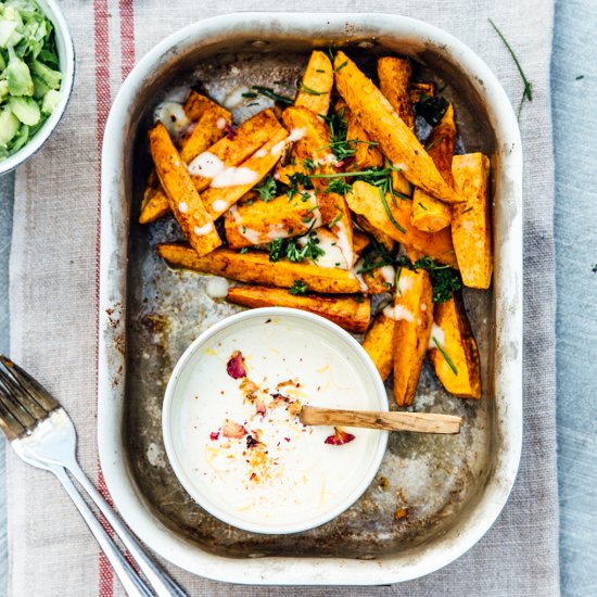 Sweet potato wedges & cashew dip