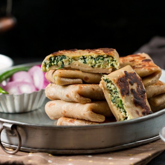 Whole Wheat Spinach Paneer Lifafa Paratha