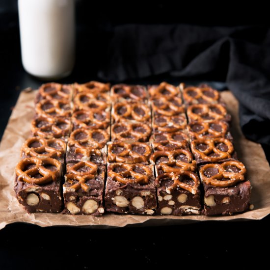 Salted Pretzel Nutella Fudge