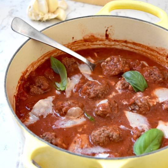 Baked Meatballs in Tomato Sauce