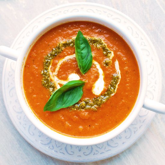 Super Simple Fresh Tomato Soup