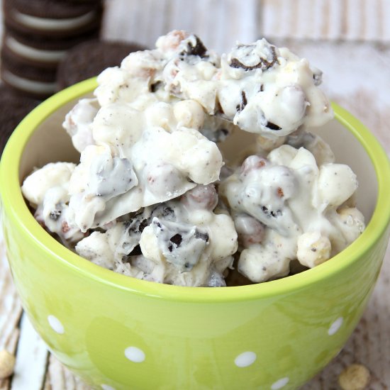 Cookies and Cream Cereal Treats