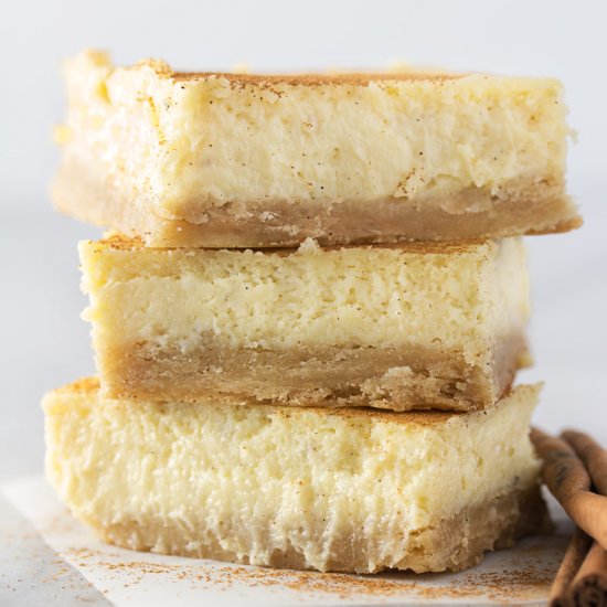 Vanilla Chai Cheesecake Bars