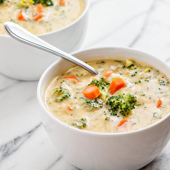 Easy Broccoli, Kale, and Carrot Soup