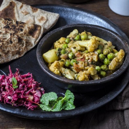 Gobi Methi Matar Kurma