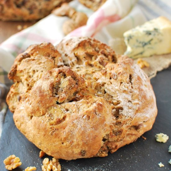 Quick Stilton & Walnut Soda Bread