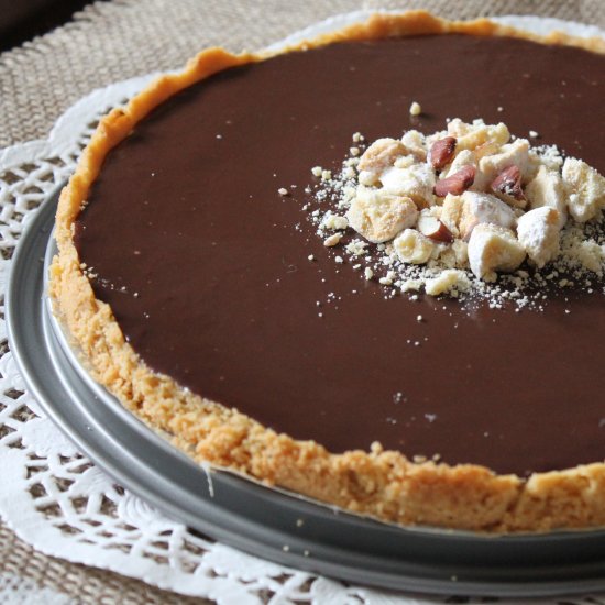 Snowball cookies chocolate tart