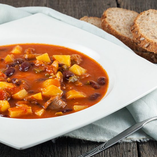 Vegetable, bean and sausage soup