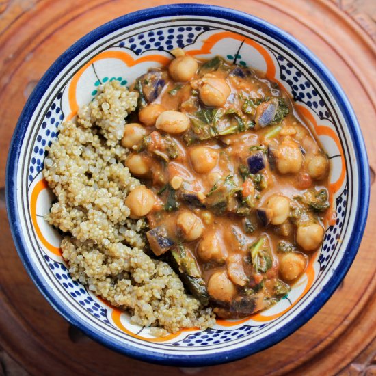 Spicy Peanut Chickpea & Kale Stew