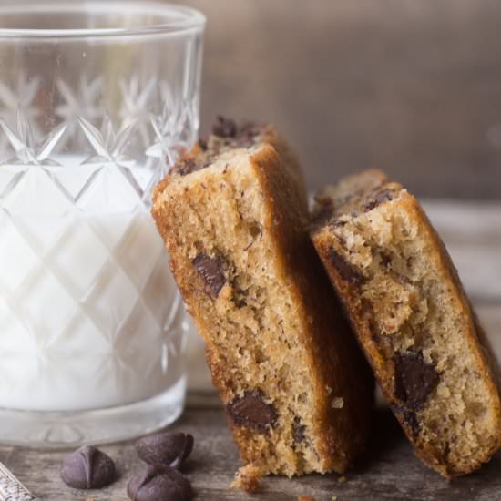 Banana Chocolate Chip Blondies