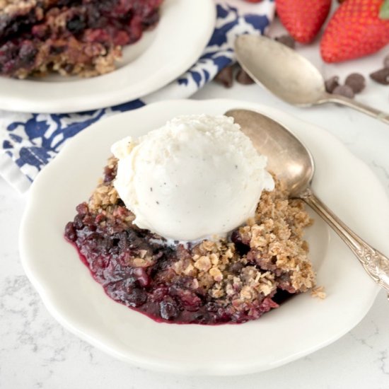 Slow Cooker Berry Crumble