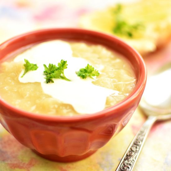 Aromatic Cabbage Onion Soup