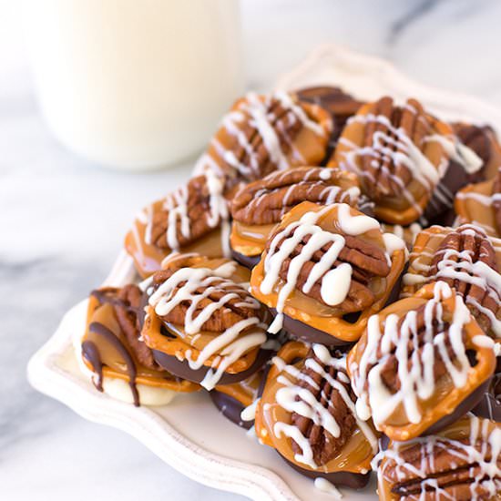 Turtle Pretzel Candy Clusters