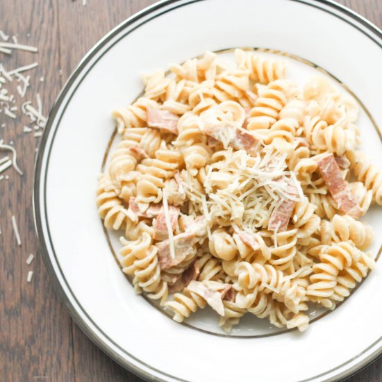 Creamy Pasta with Turkey Bacon