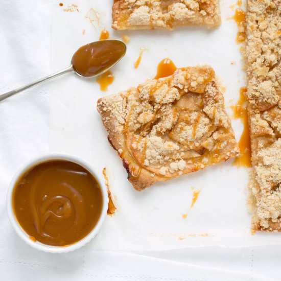 Apple Crumb Caramel Bars