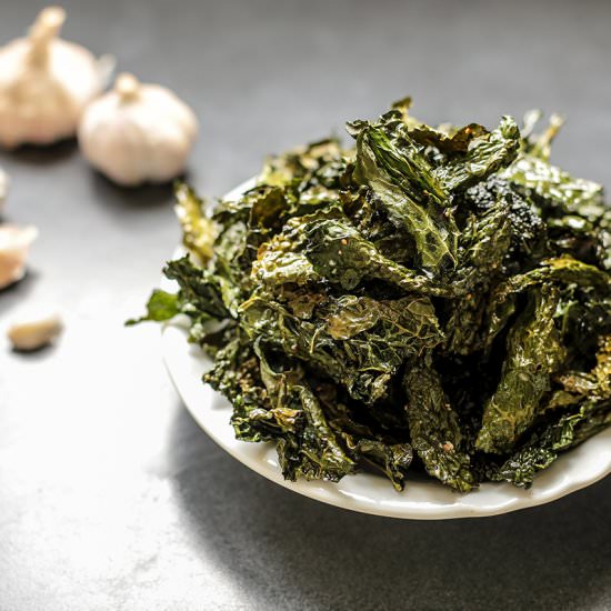 Garlic Kale Chips