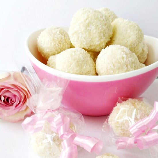 Homemade Raffaello Coconut Candies