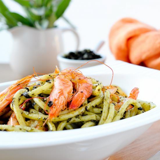 Pasta with Pesto and Shrimps