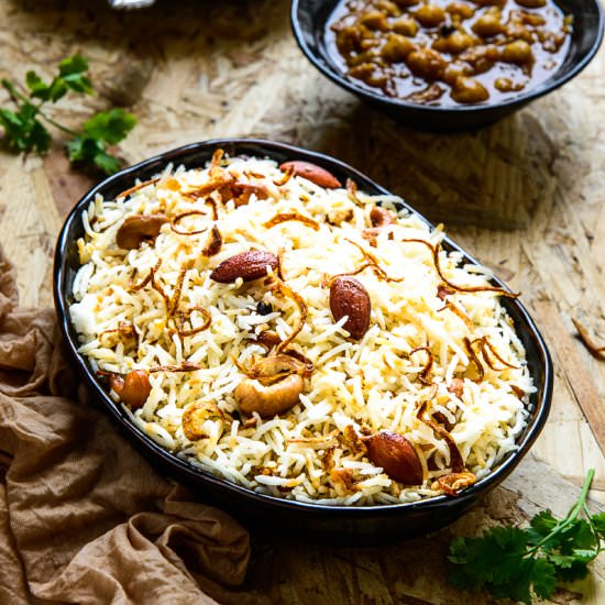 Fried Onion and Dry Fruit Pilaf