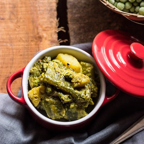 Flat Beans in Poppy Seeds Gravy