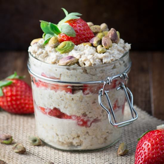 Nutty Strawberry Overnight Oats