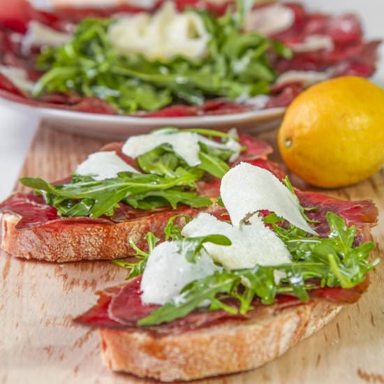 ITALIAN BRESAOLA SALAD