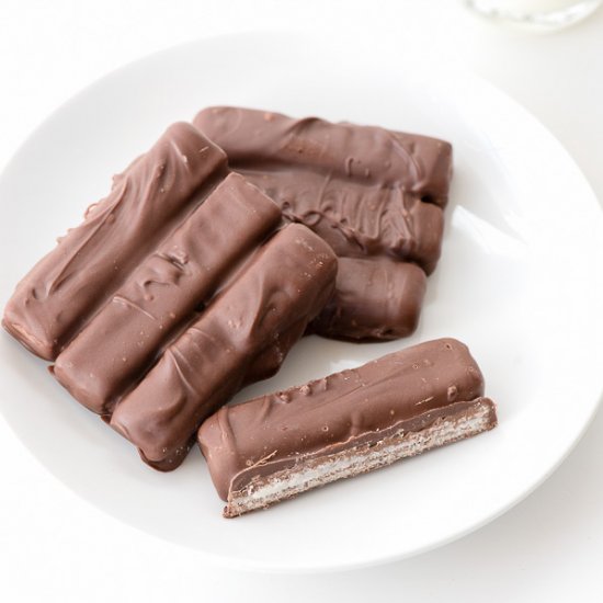 Copycat Kit Kat Bars (gluten-free)