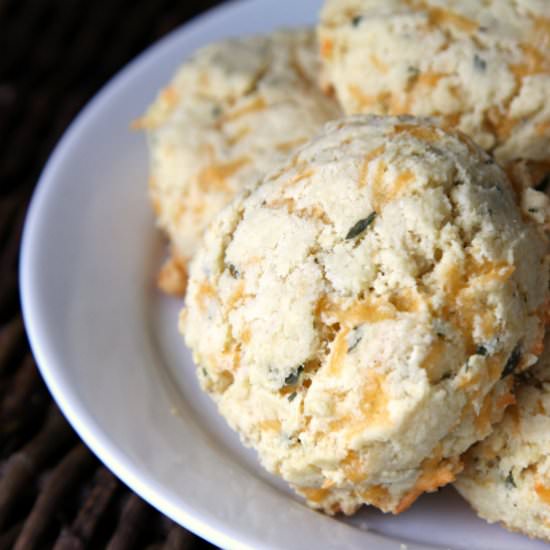 Cheddar Bay Biscuits