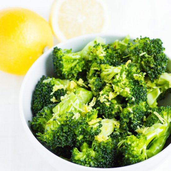 Lemon Marinated Raw Broccoli Salad