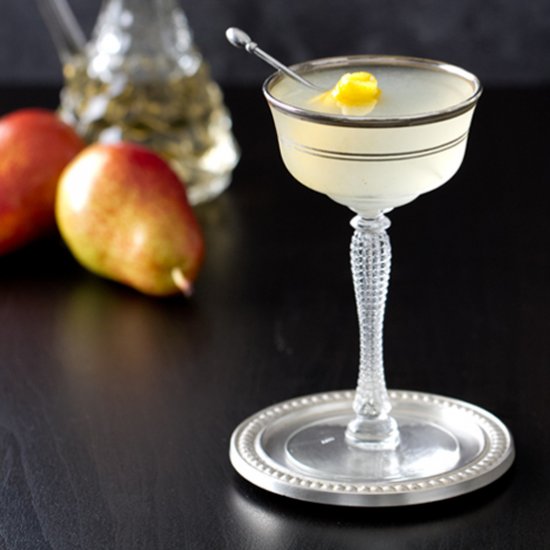 Vanilla Pear Vodka Gimlet