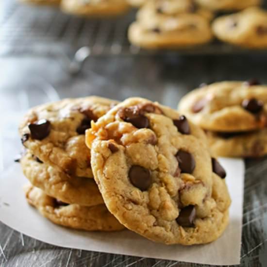 Soft Oatmeal Snickers Cookies