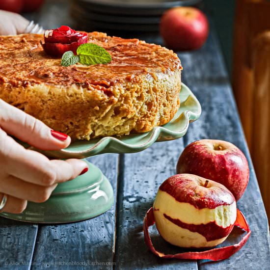 Vegan upside-down apple cake