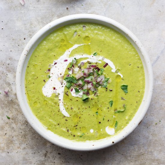 Creamy Broccoli White Bean Soup