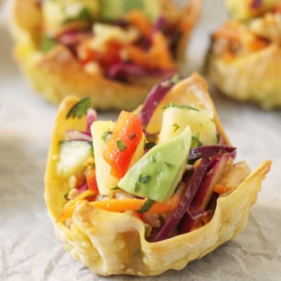 Thai Pork Salad Wonton Baskets