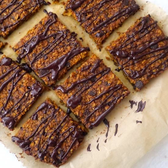 Chewy Vegan Pumpkin Spice Flapjacks