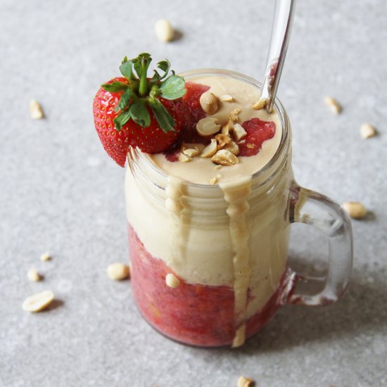 Healthy PB & ‘Jelly’ Smoothie