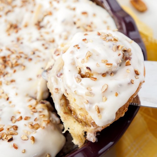 Easy Pecan Cinnamon Rolls