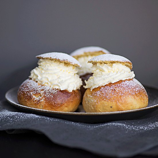 Semlor – Swedish Lent buns