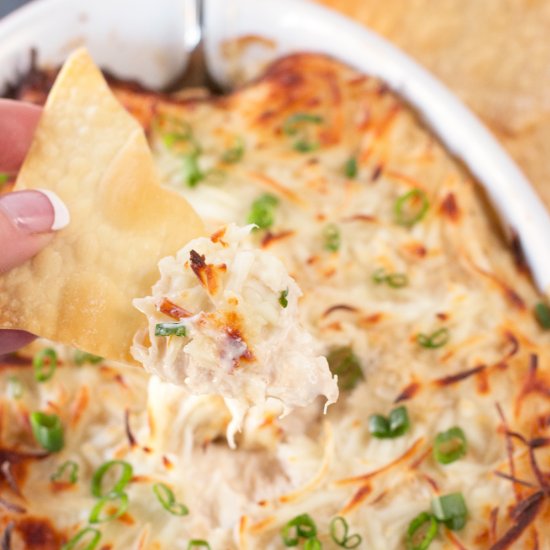 Crab Rangoon Dip with Crispy Won Ton