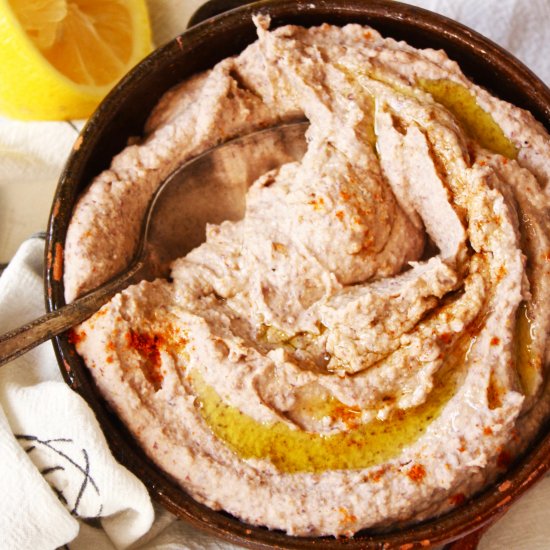 10 Minute Black Bean Hummus