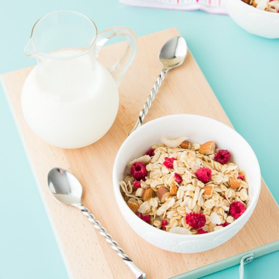 Almond, Coconut & Raspberry Muesli