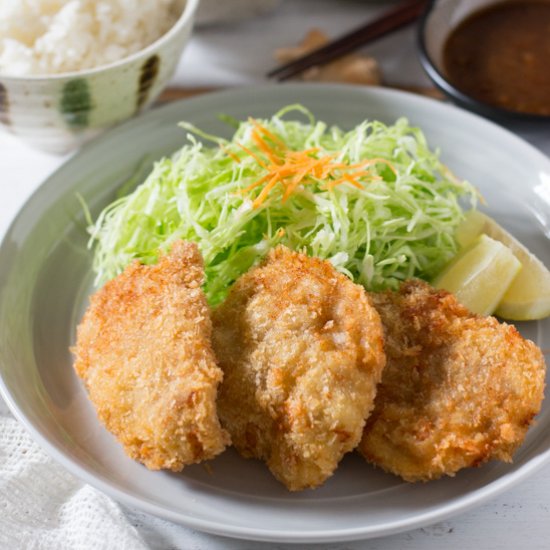 Hirekatsu : Panko crumbed pork