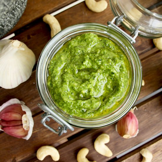 Vegan Kale Pesto with Cashew Nuts