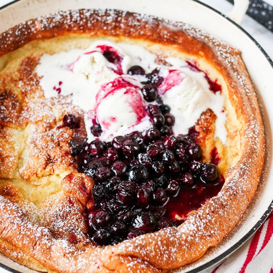 Oven cooked dutch pancake